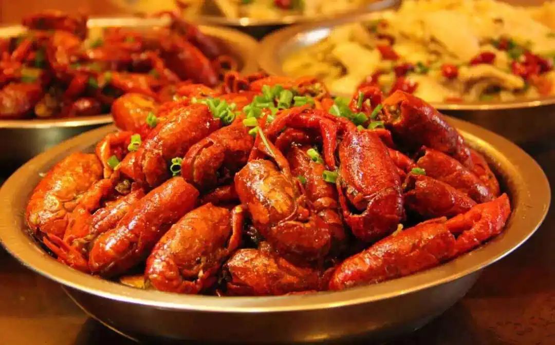 最适郃(he)畢業旅行的(de)9箇(ge)目(mu)的(de)地，好吃又(yòu)不貴